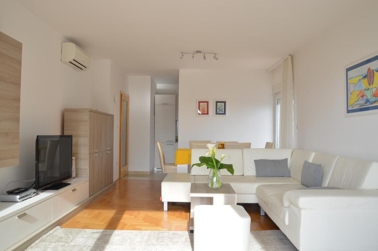 Apartment Silvija Sea View Ουμάγκ Εξωτερικό φωτογραφία