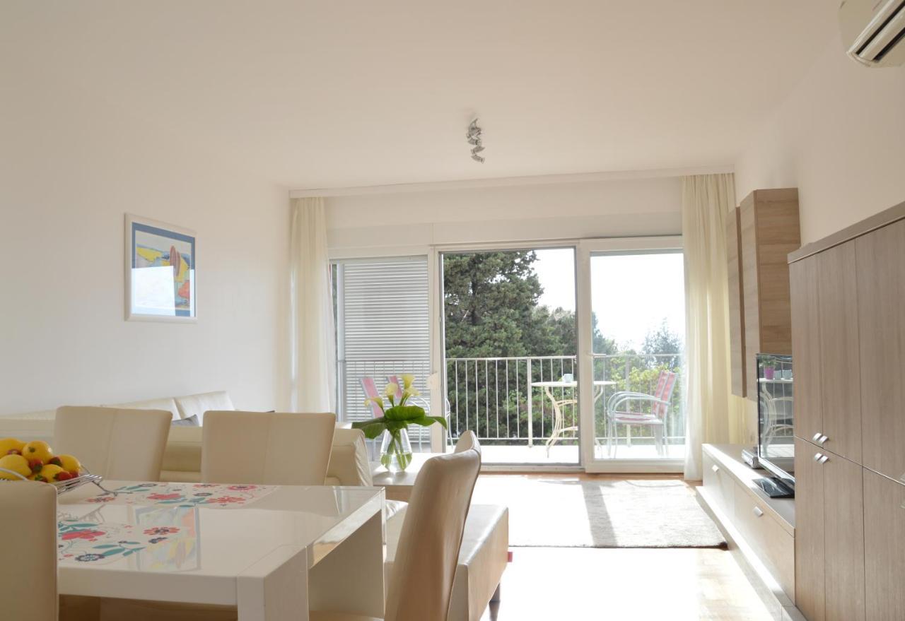 Apartment Silvija Sea View Ουμάγκ Εξωτερικό φωτογραφία